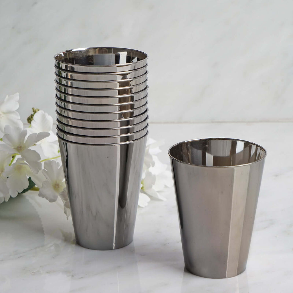 http://www.efavormart.com/cdn/shop/products/Sleek-Chrome-Silver-Disposable-Plastic-Party-Cups_1024x1024.jpg?v=1689405135