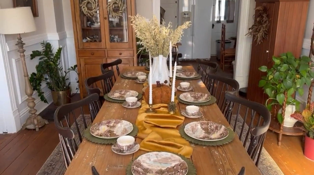 Creating a Cozy Harvest Table: Thanksgiving Tablescape Inspiration
