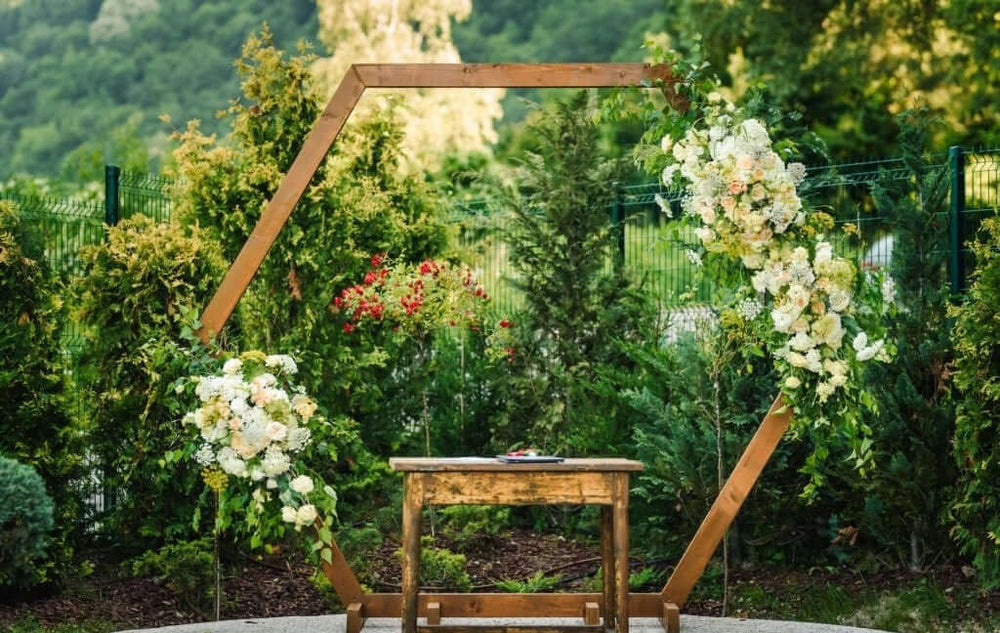 Five Fresh Ways to Use Backdrop Stands in Your Event Decoration