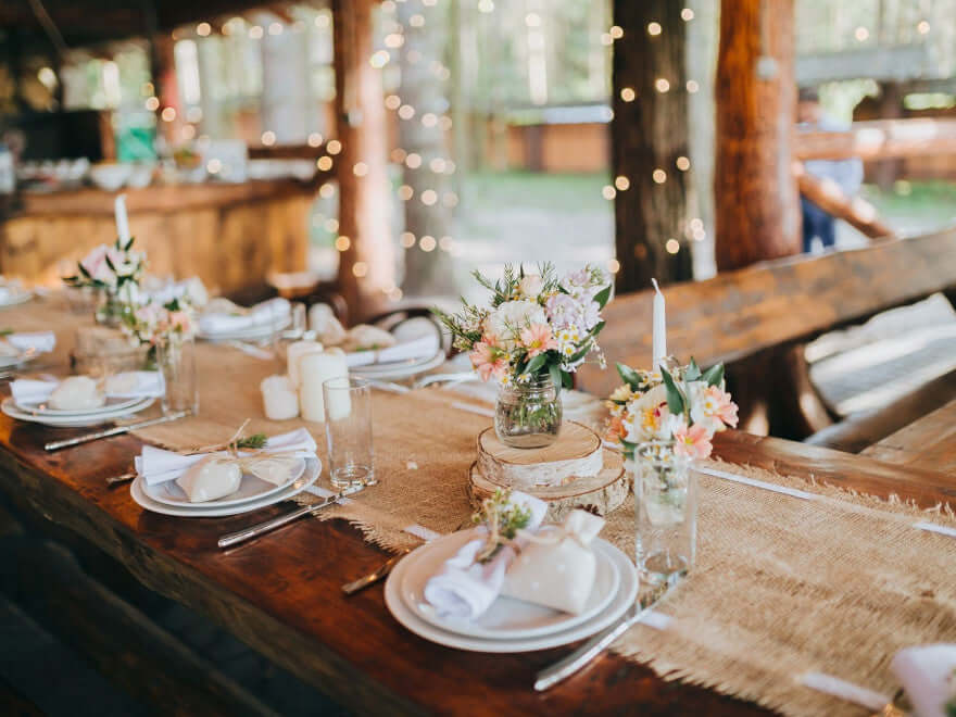 How Do I Choose A Table Runner?