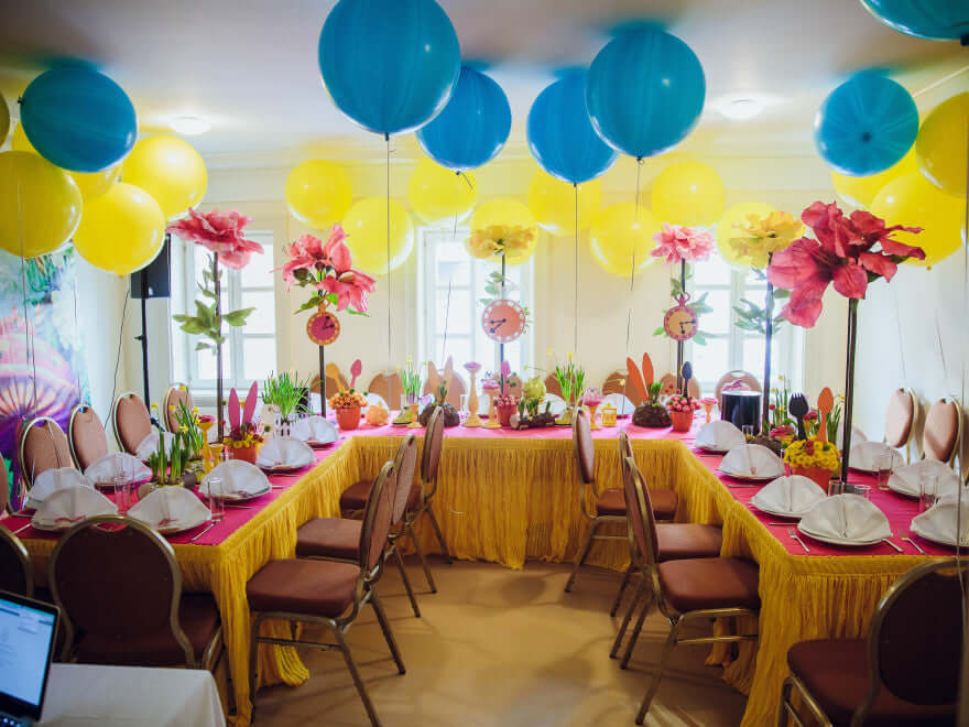 How Do You Decorate A Simple Bridal Shower