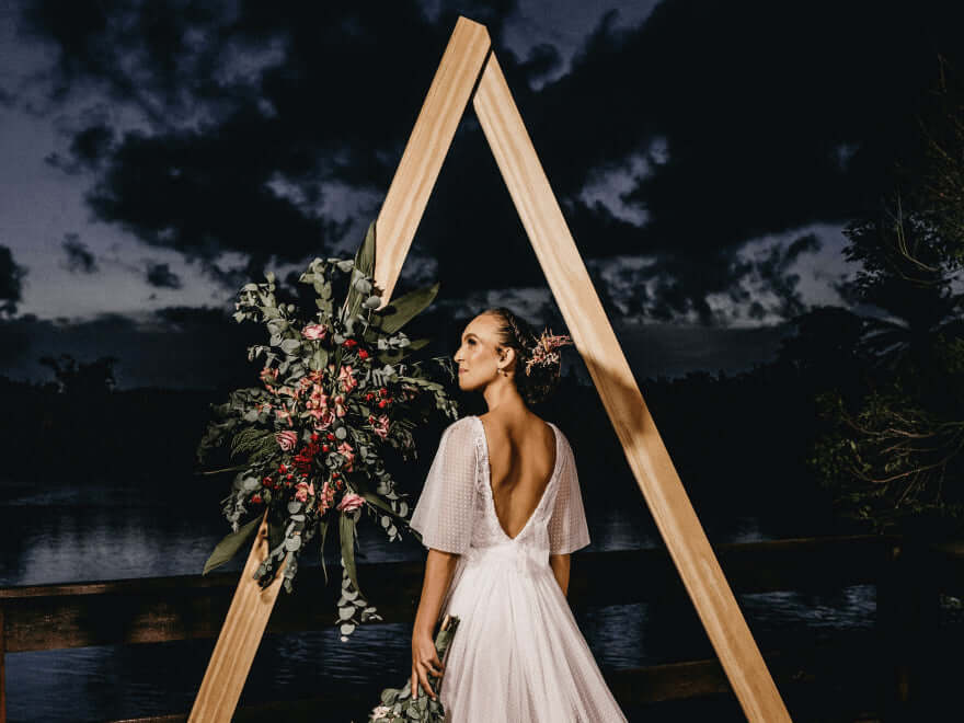 How Do You Make A Wooden Triangle Arch?