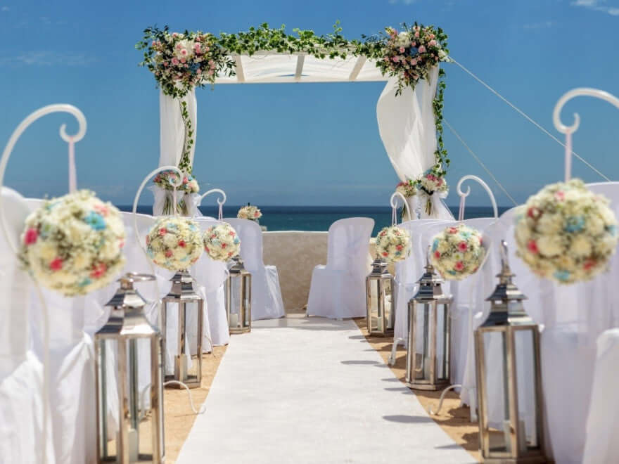 How Do You Make Wedding Aisle Decorations?