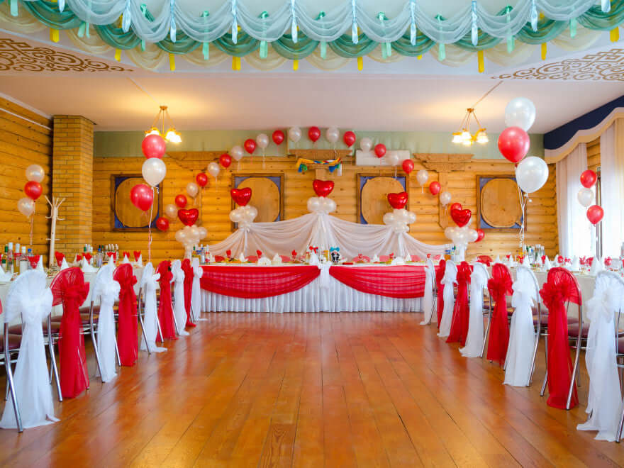 How Do You Pick A Wedding Theme?