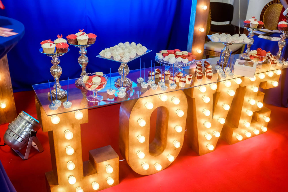 Valentine's Day Tablescape Ideas To Celebrate Love!