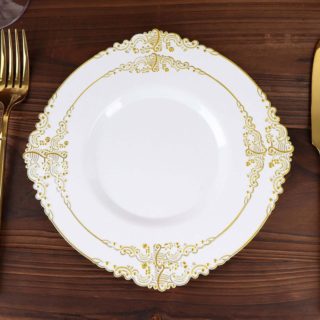 8 Inch Round Baroque Style Vintage White and Gold Leaf Embossed Disposable Plastic Plates 10 Pack