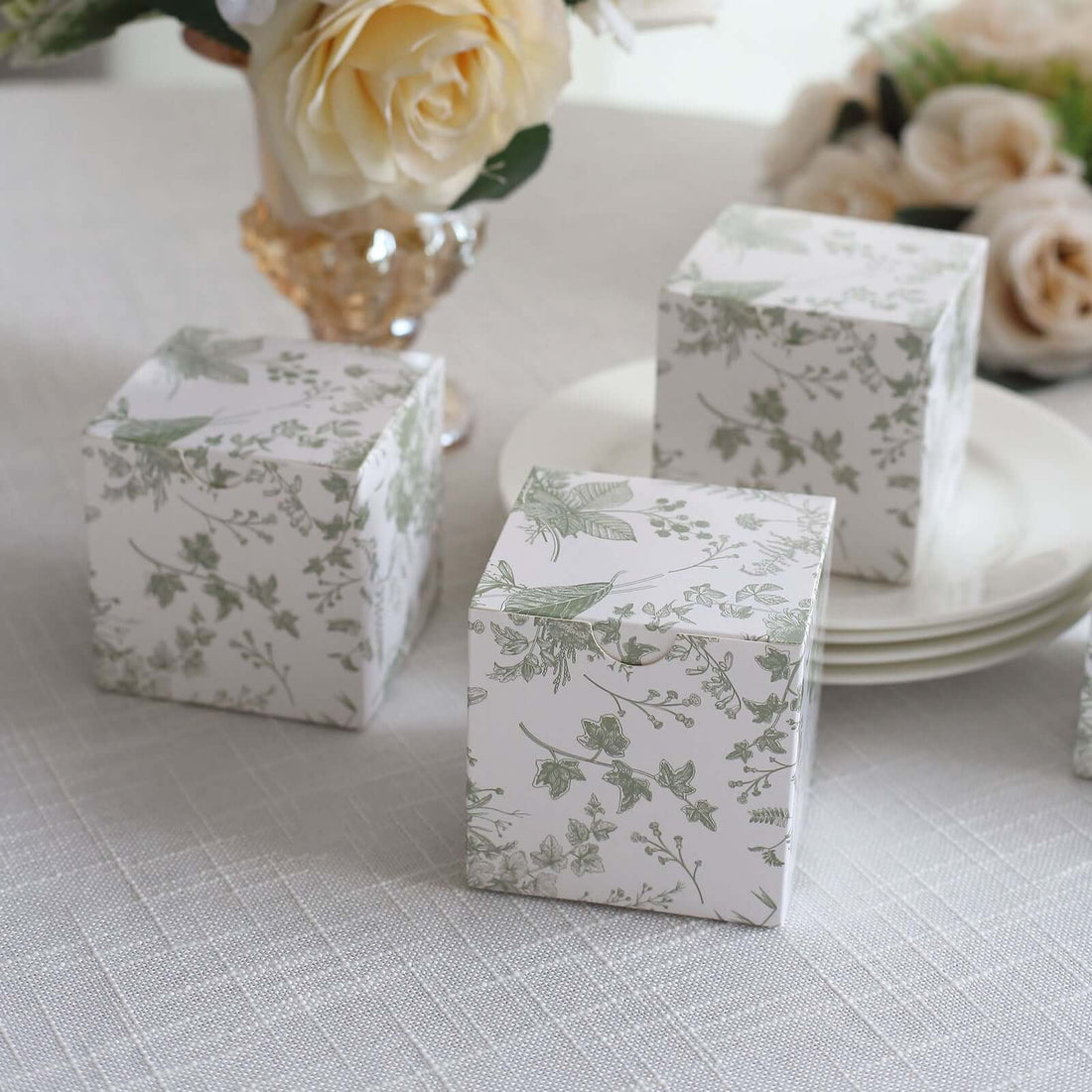 25 Pack White Sage Green Floral Print Paper Cube Gift Boxes With Lids