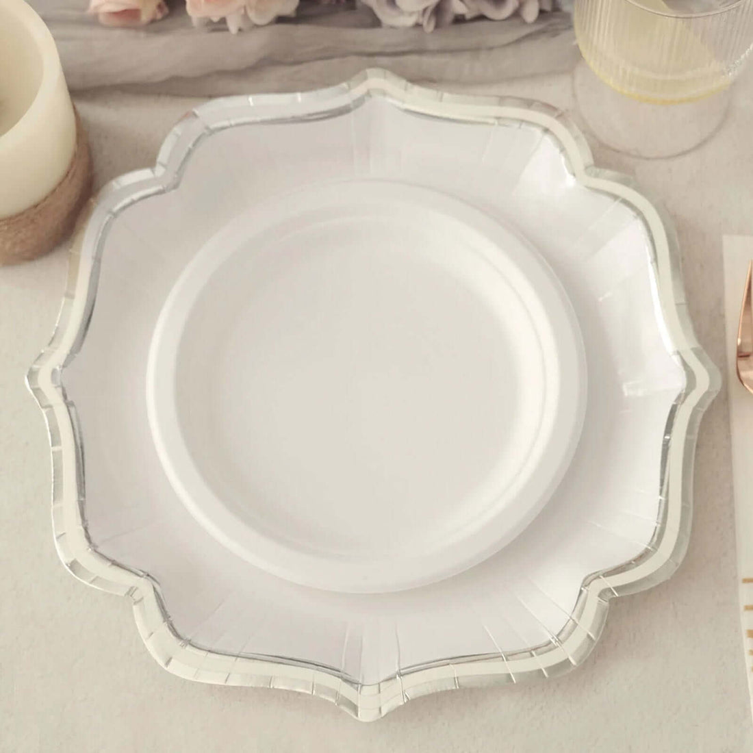 25 Pack White And Silver Scallop Rim Disposable Paper Plates 10 Inch 300 GSM