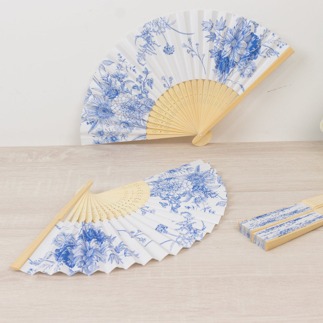5-Pack Paper Folding Fans in White & Blue French Toile Pattern, Handheld Party Favors