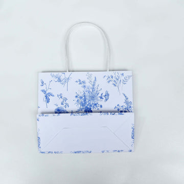 <h3 style="margin-left:0px;"><strong>White Blue French Toile Favor Bags With Handles: Perfect for Any Occasion</strong>