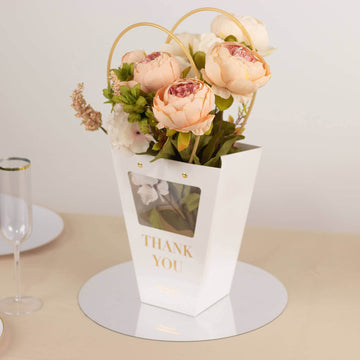 <span style="background-color:transparent;color:#000000;">Stylish Clear Window White Paper Gift Bags With Handles&nbsp;&nbsp;</span>