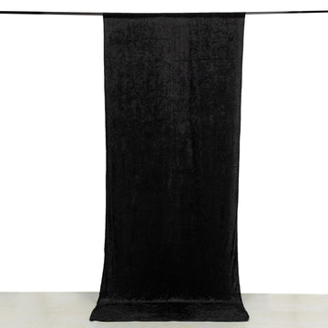 <strong>Luxurious Black Velvet for Timeless Events and Photo Booths</strong>