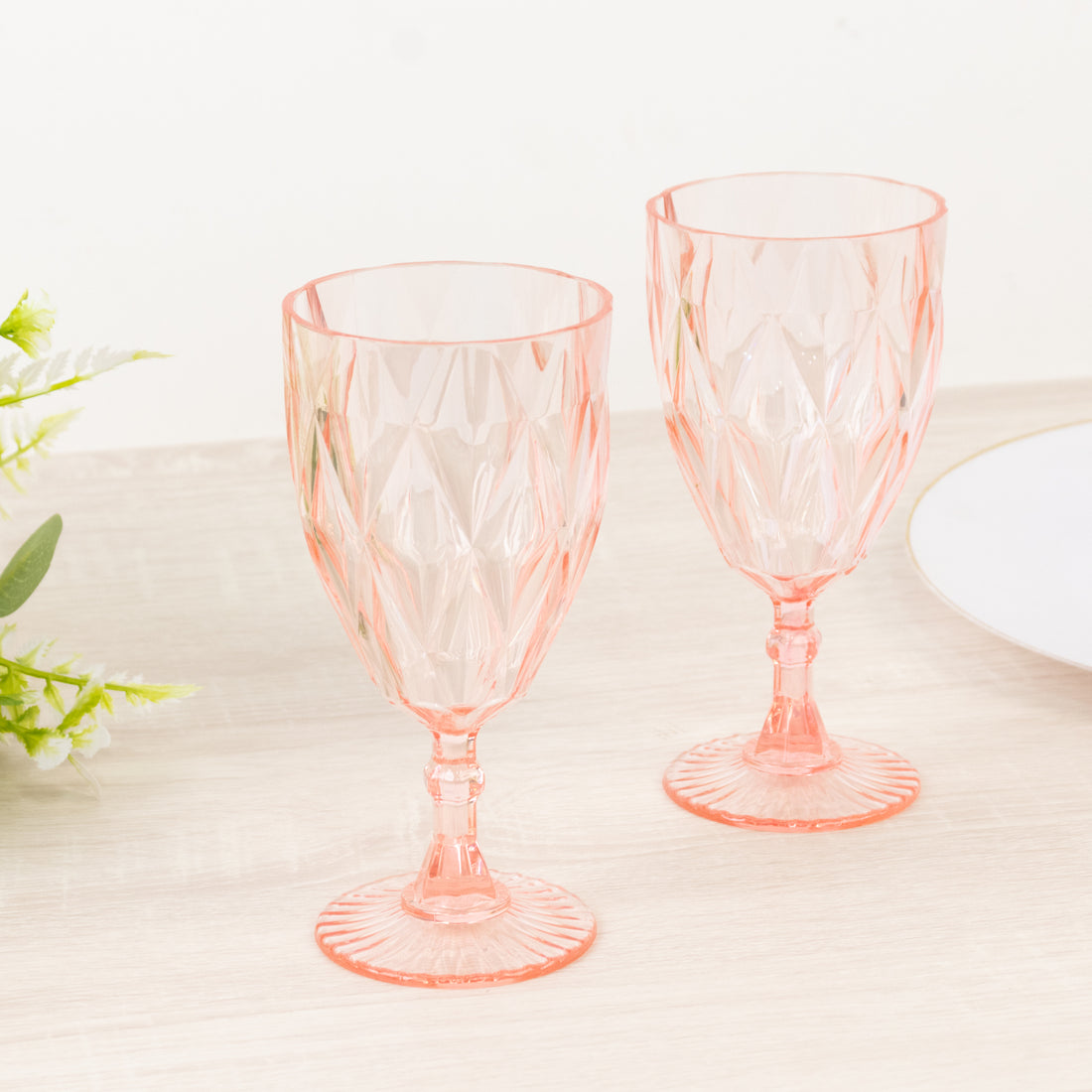 12 Pack Diamond Cut Vintage Plastic Wine Goblets – Blush 11oz Embossed Reusable Drink