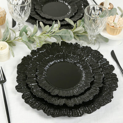 20-Pack Black Reef Design Plastic Plates – 10" Dinner Party Plates – Elegant Disposable Tableware