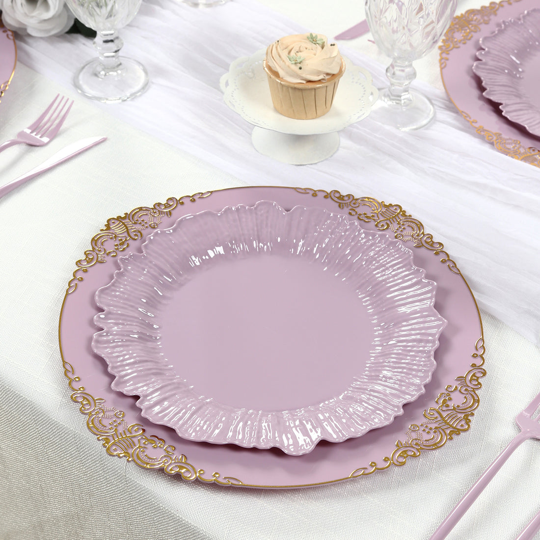 20-Pack Plastic Dinner Plates – 10" Lavender Lilac Reef Design Party Plates – Elegant Disposable