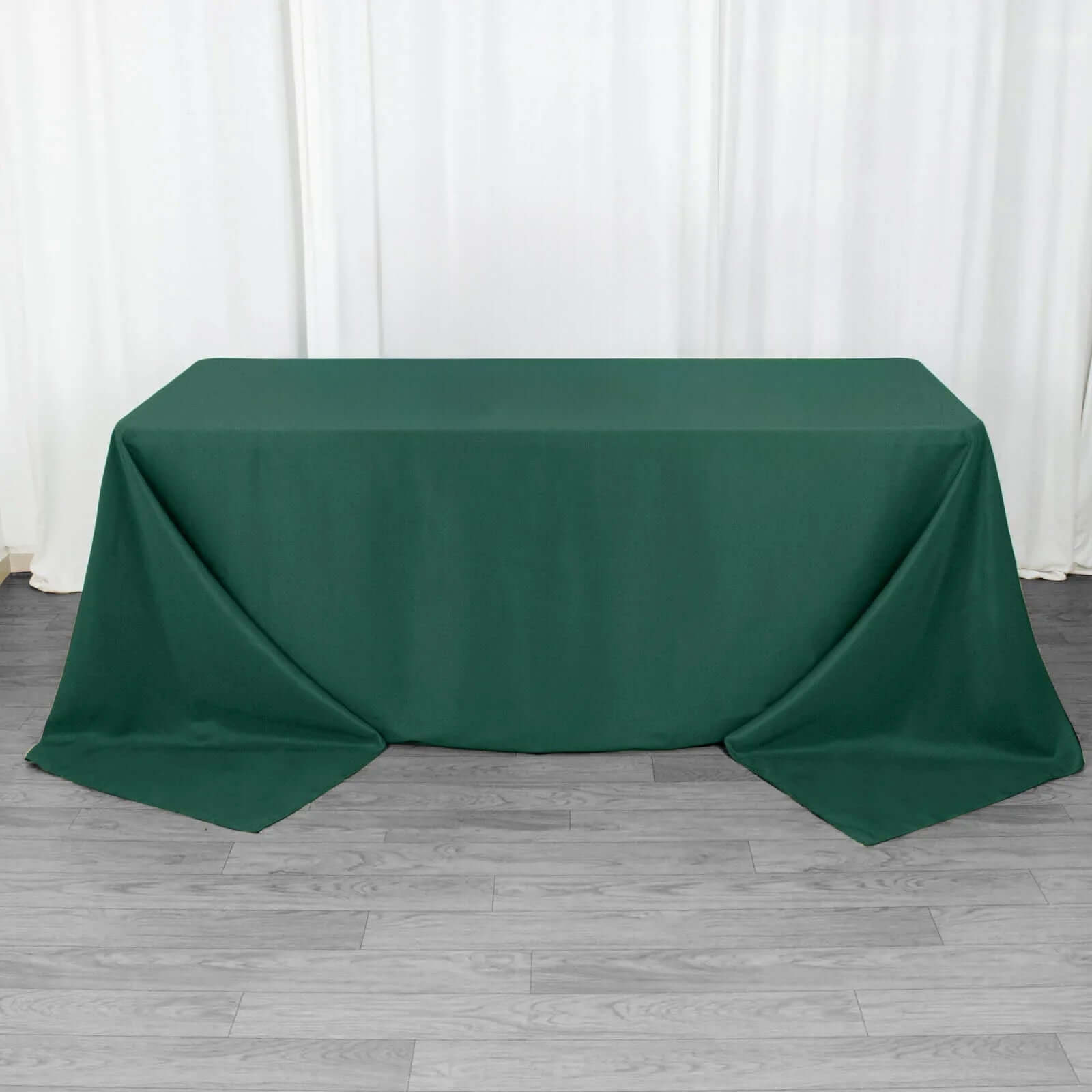 Hunter Emerald Green Polyester Tablecloth 90x132 In | EFavormart.com