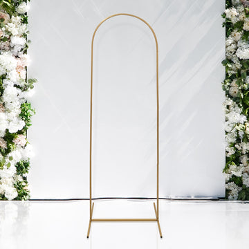 <span style="background-color:transparent;color:#000000;">Gold Metal Wedding Arch Chiara Backdrop Stand With Round Top</span>