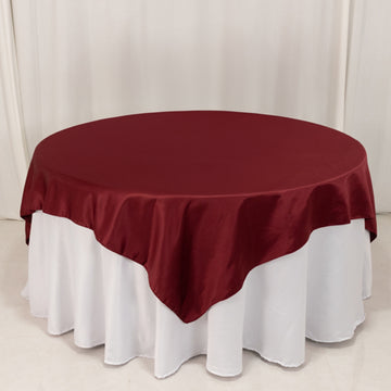 <h3 style="margin-left:0px;"><span style="background-color:transparent;color:#111111;">Elegant Burgundy Lamour Satin Overlay for Timeless Table Decor</span>