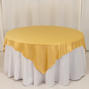 <h3 style="margin-left:0px;"><span style="background-color:transparent;color:#111111;">Elegant Champagne Lamour Satin Overlay for Timeless Table Decor</span>