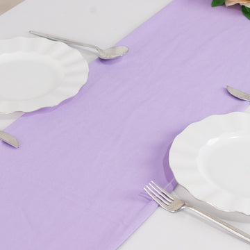 <span style="background-color:transparent;color:#000000;">Easy Maintenance with a Wrinkle-Free Table Runner</span>