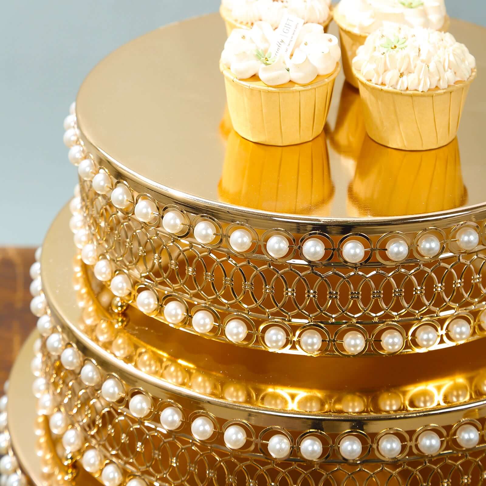 Gold metal cake stand hotsell