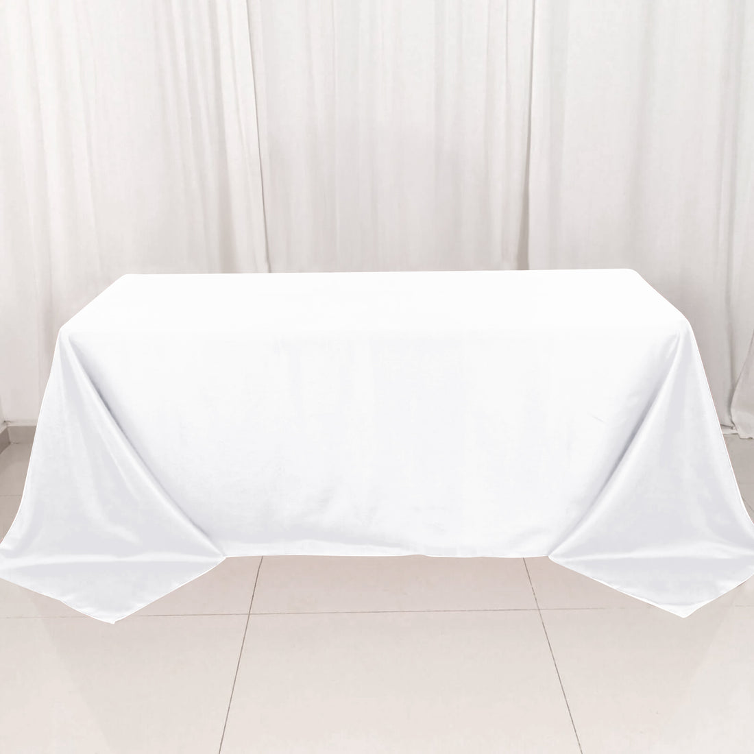 Rectangular 90 Inch x 132 Inch Seamless Tablecloth In White 190 GSM Premium Polyester