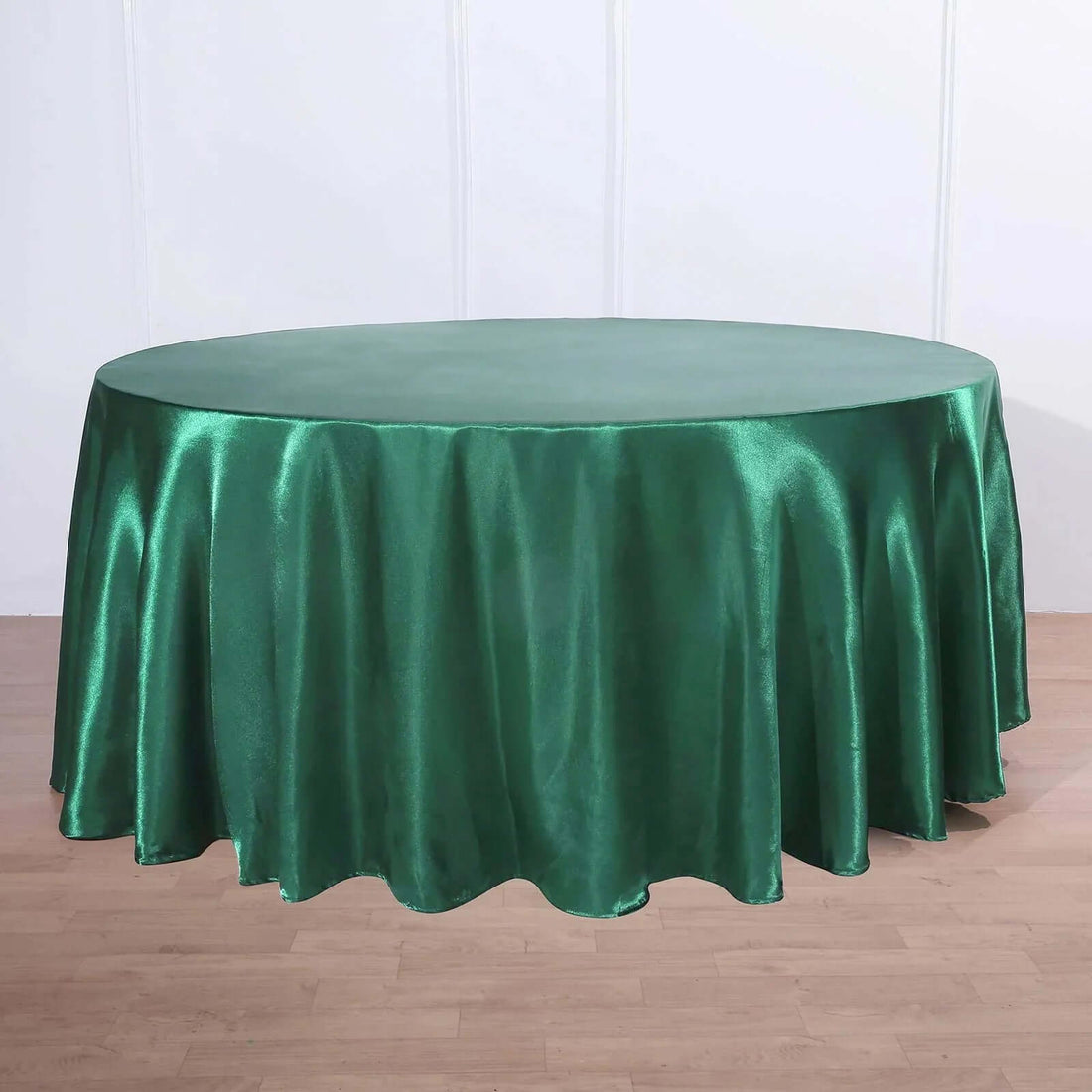 120 Inch Round Hunter Emerald Green Tablecloth Satin