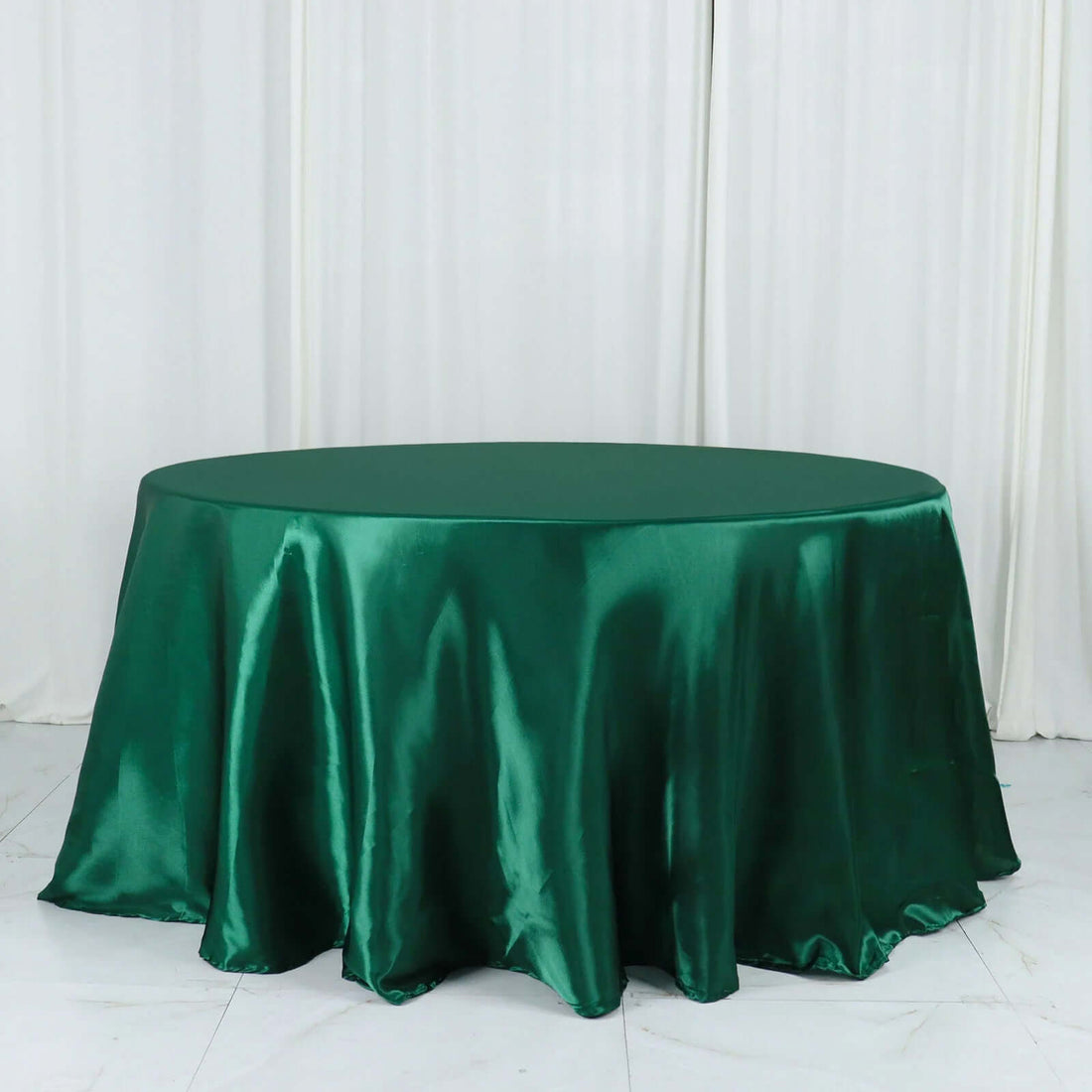 132 Inch Hunter Emerald Green Round Tablecloth Satin 