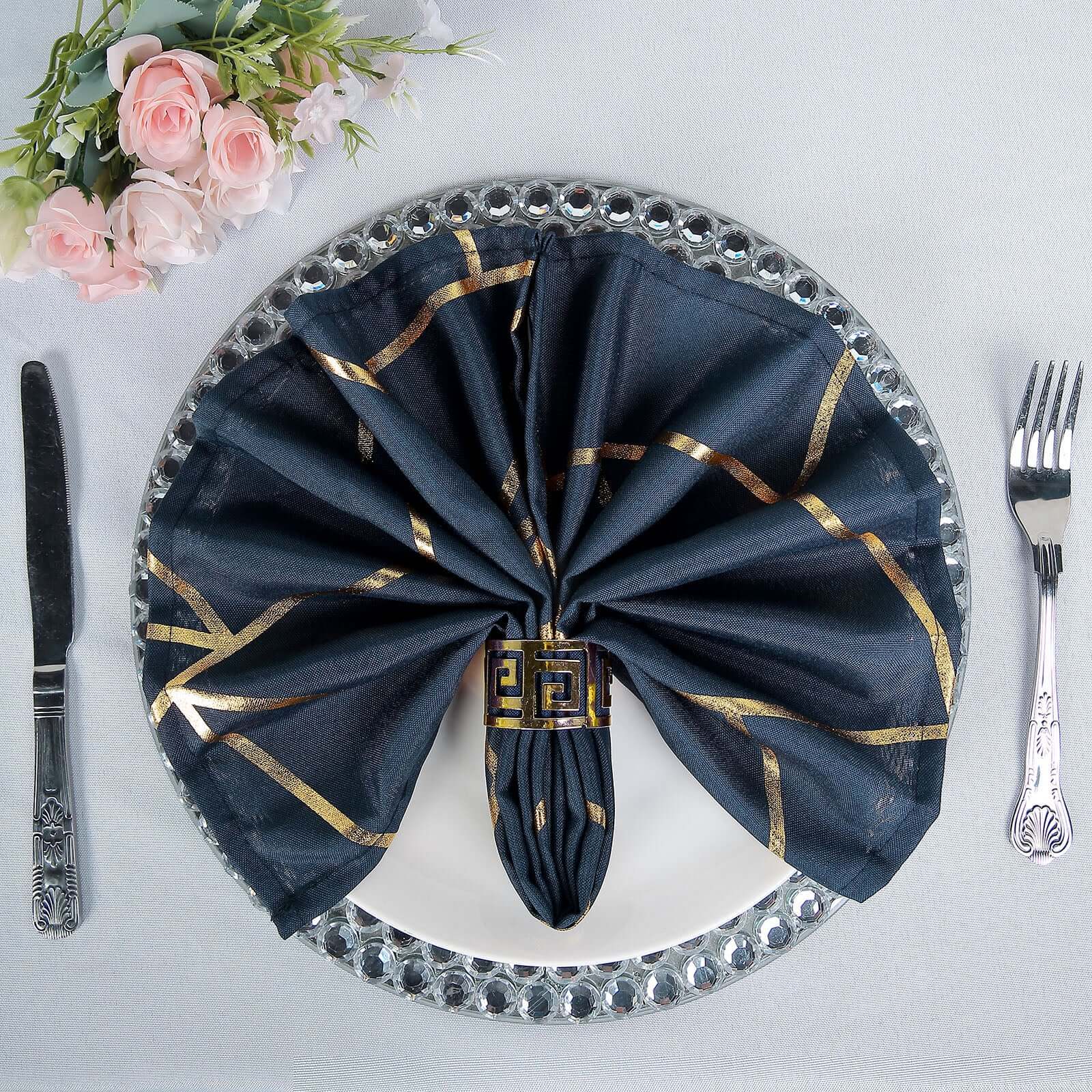 https://www.efavormart.com/cdn/shop/products/Modern-Navy-Blue-and-Geometric-Gold-Cloth-Dinner-Napkins.jpg?v=1694466267