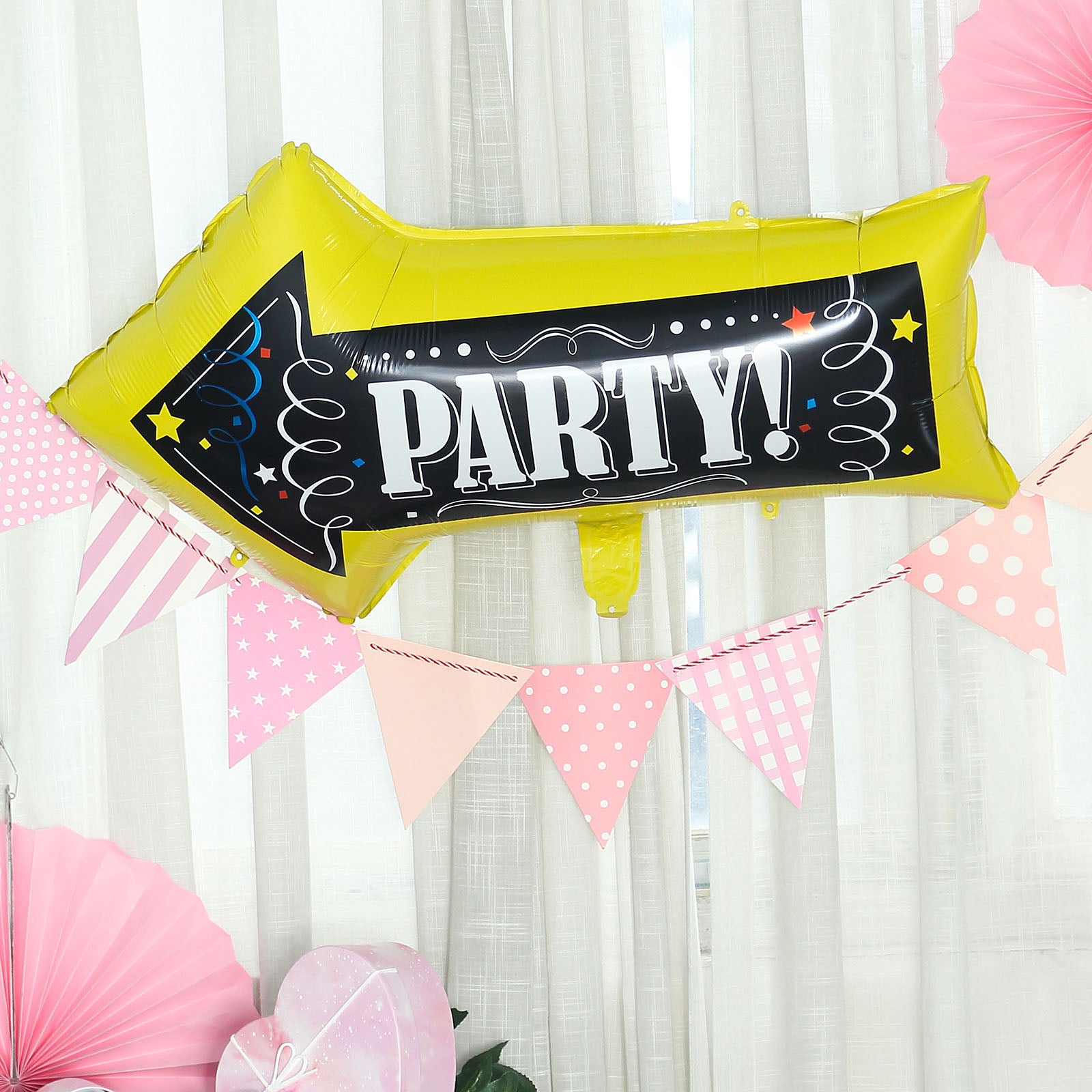 https://www.efavormart.com/cdn/shop/products/Reusable-Party-This-Way-Arrow-Sign-Mylar-Foil-Balloons.JPG?v=1689406100