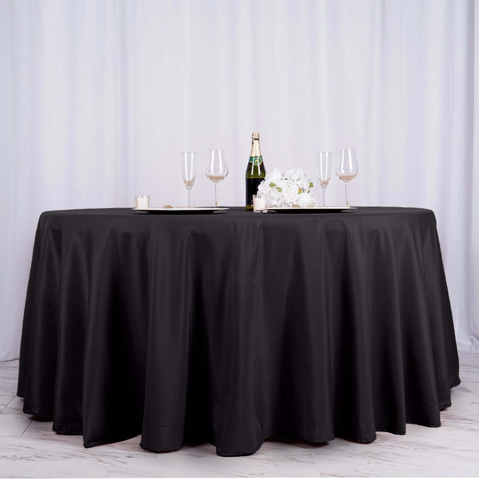 132 In Black Polyester Round Tablecloth | EFavormart.com