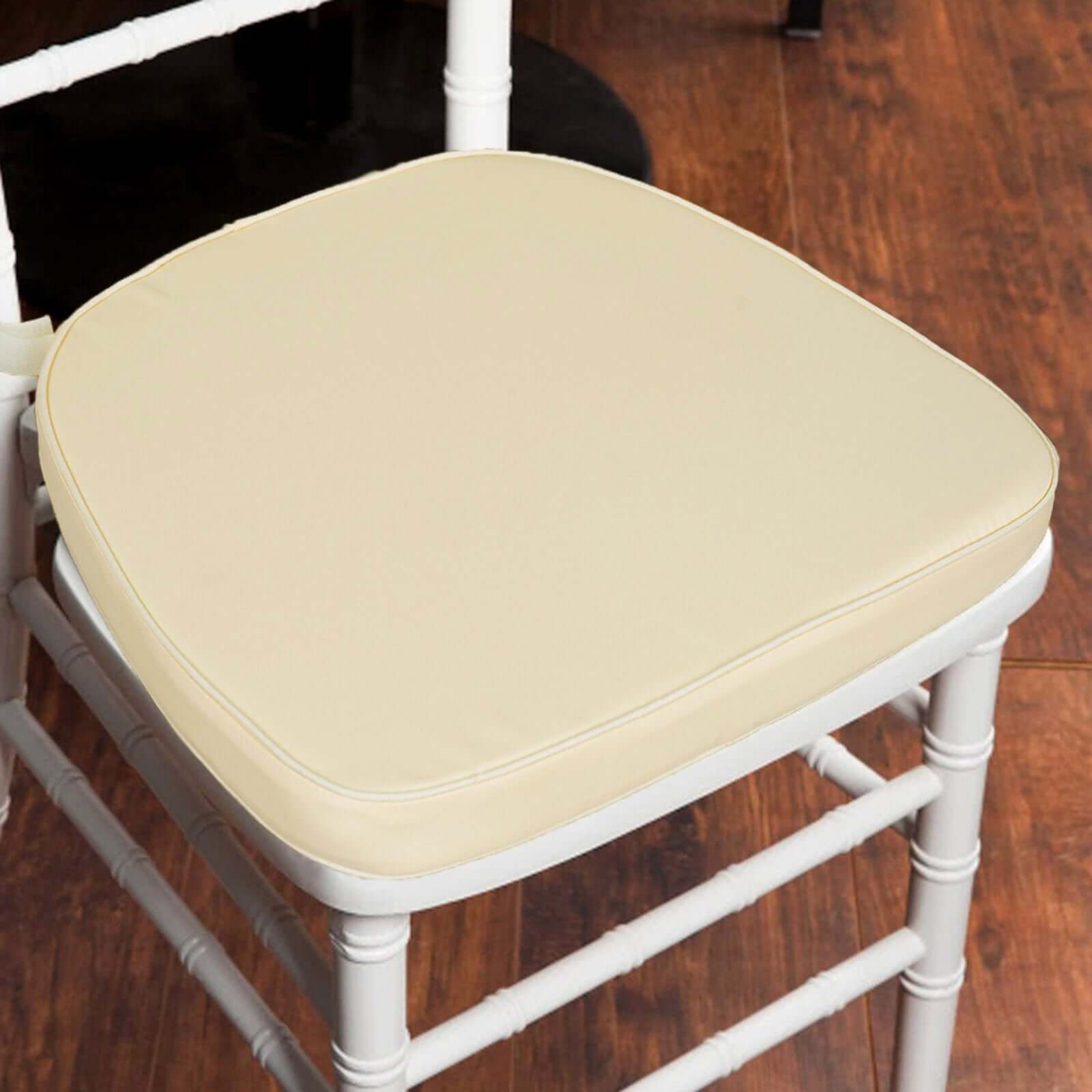 https://www.efavormart.com/cdn/shop/products/Thick-Ivory-Chiavari-Chair-Pad.jpg?v=1689404983